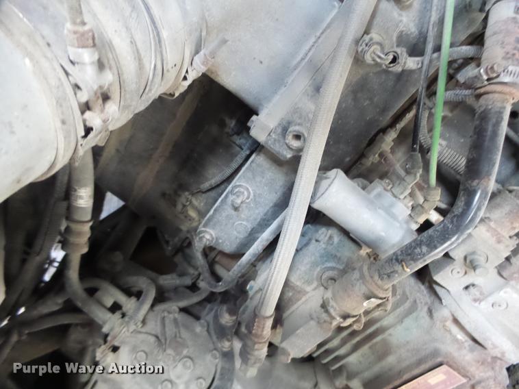 image for item K5539 1995 Ford LTL9000 dump truck