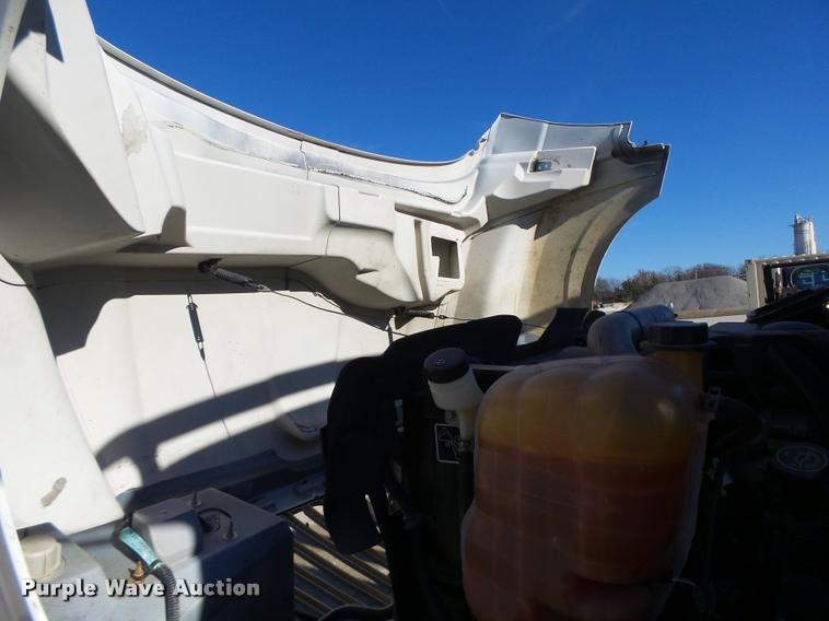 image for item K5575 2014 International TerraStar flat bed truck