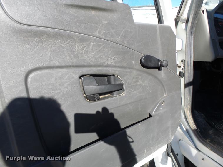 image for item K5575 2014 International TerraStar flat bed truck