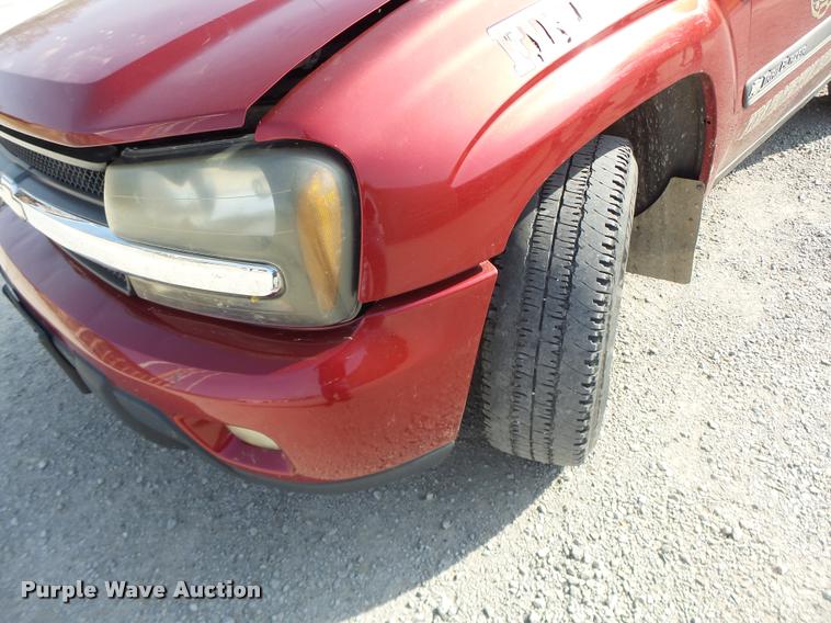 image for item K5631 2002 Chevrolet TrailBlazer SUV