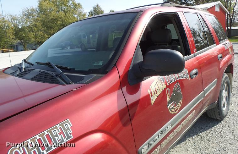 image for item K5631 2002 Chevrolet TrailBlazer SUV