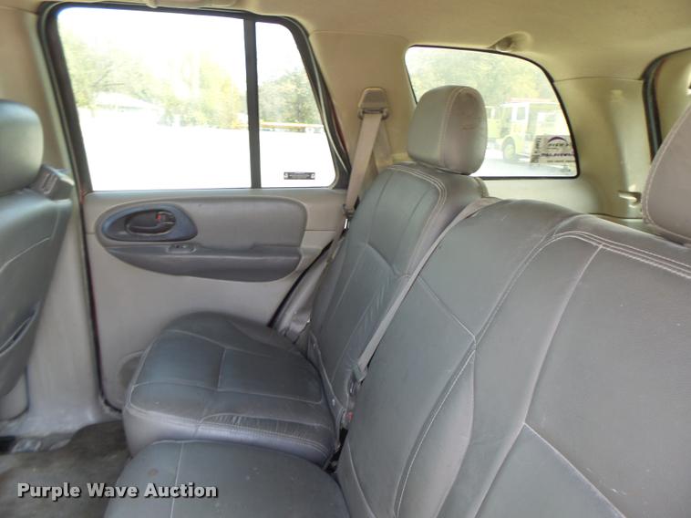 image for item K5631 2002 Chevrolet TrailBlazer SUV