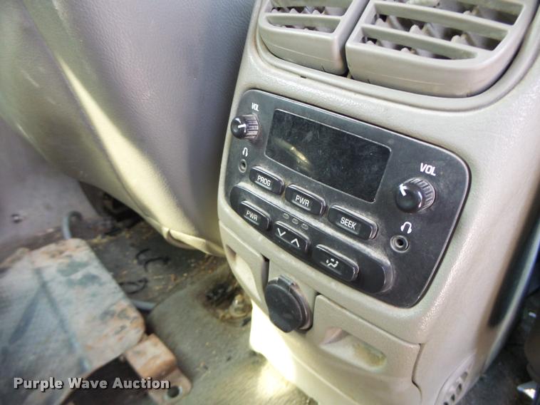 image for item K5631 2002 Chevrolet TrailBlazer SUV