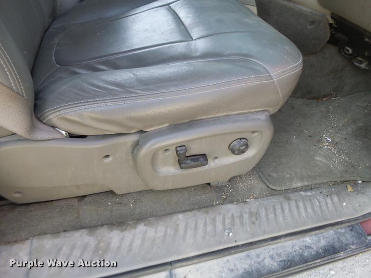 image for item K5631 2002 Chevrolet TrailBlazer SUV