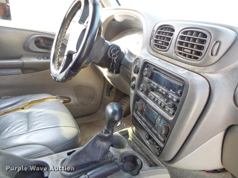 image for item K5631 2002 Chevrolet TrailBlazer SUV