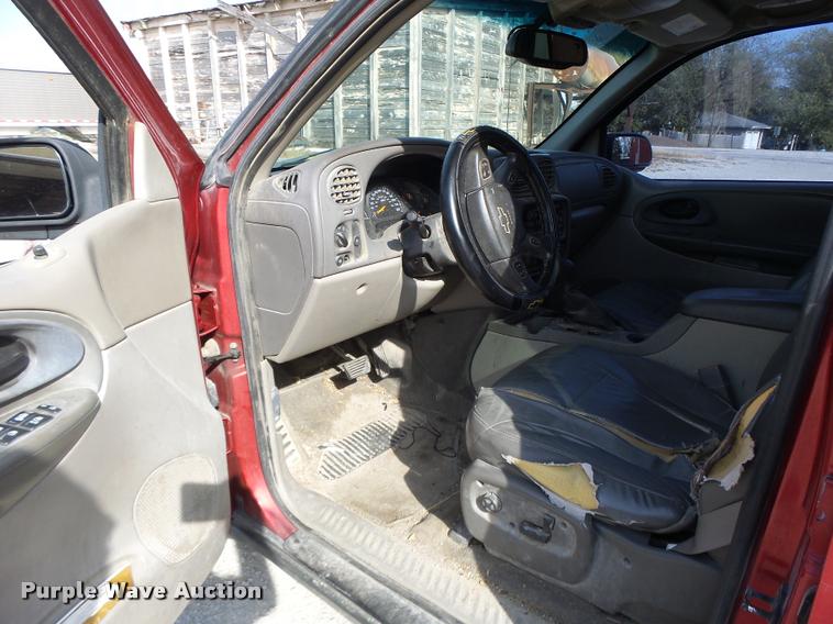 image for item K5631 2002 Chevrolet TrailBlazer SUV