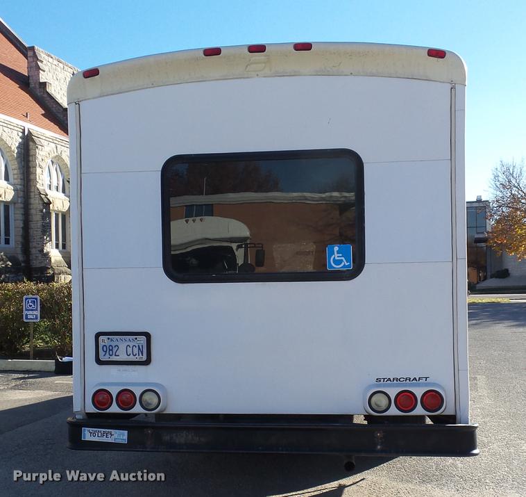 image for item K8046 2002 Ford Econoline E350 Super Duty Startcarft Coach shuttle bus