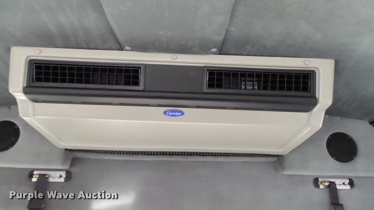 image for item K8046 2002 Ford Econoline E350 Super Duty Startcarft Coach shuttle bus