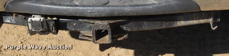 image for item L2999 2005 Ford F250 Super Duty Lariat FX4 Crew Cab pickup truck