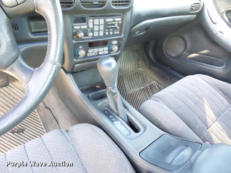 image for item L4307 2000 Pontiac Grand Prix