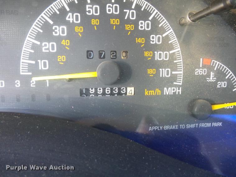 image for item L4307 2000 Pontiac Grand Prix