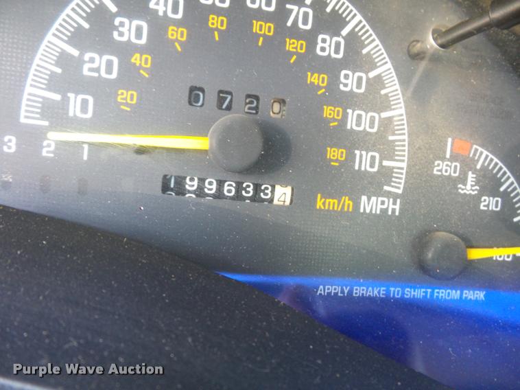 image for item L4307 2000 Pontiac Grand Prix