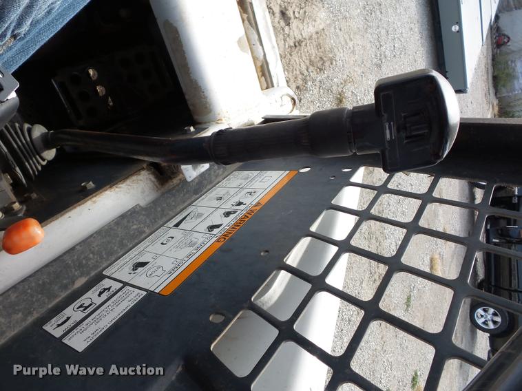 image for item L4445 1998 Bobcat 863 skid steer