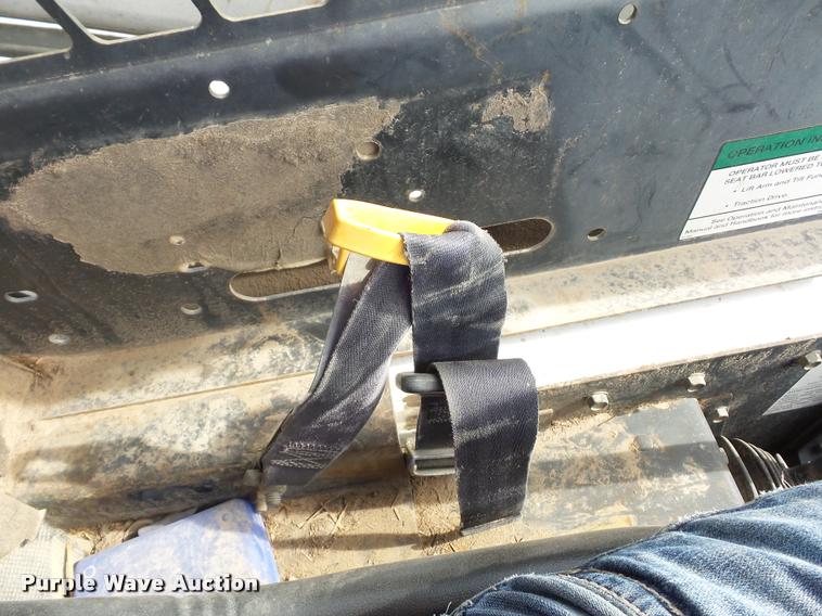 image for item L4445 1998 Bobcat 863 skid steer