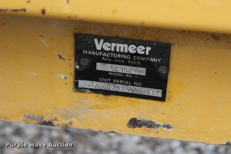 image for item L4918 2003 Vermeer SC352 stump grinder