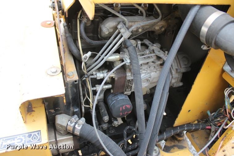 image for item L4918 2003 Vermeer SC352 stump grinder