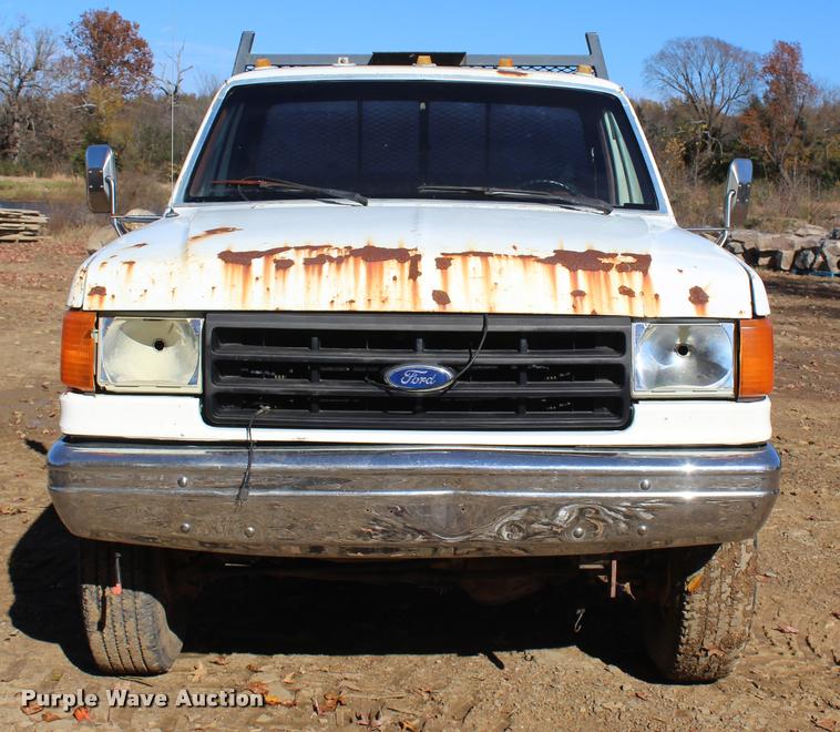 image for item L4920 1987 Ford F350 flatbed pickup truck