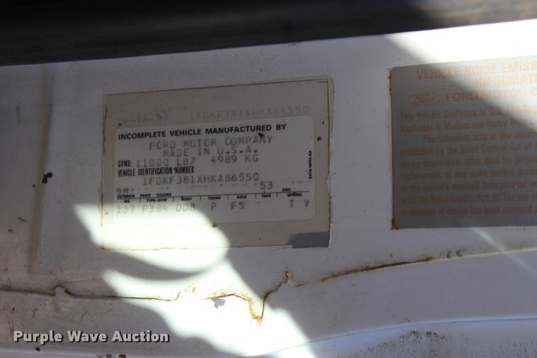 image for item L4920 1987 Ford F350 flatbed pickup truck