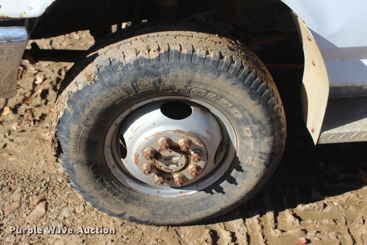 image for item L4920 1987 Ford F350 flatbed pickup truck