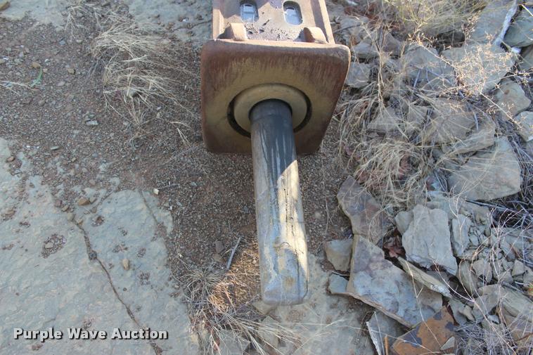 image for item L4924 2011 Allied 140B hydraulic hammer