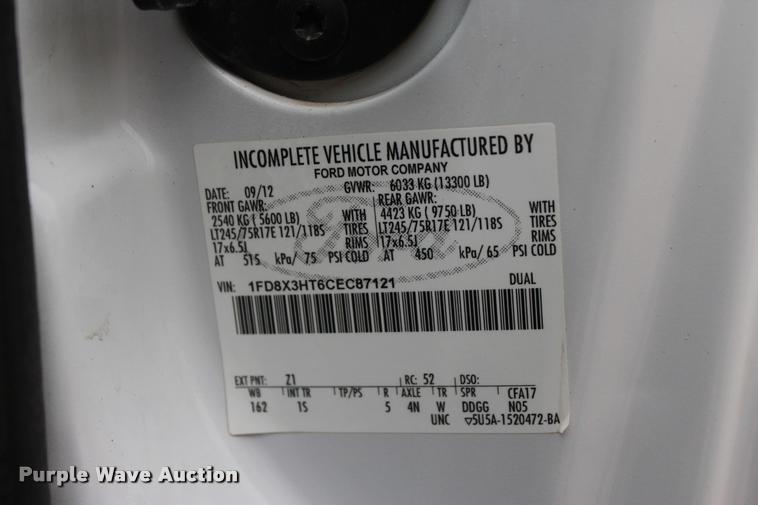 image for item L4935 2012 Ford F350 Super Duty XL SuperCab flatbed pickup truck