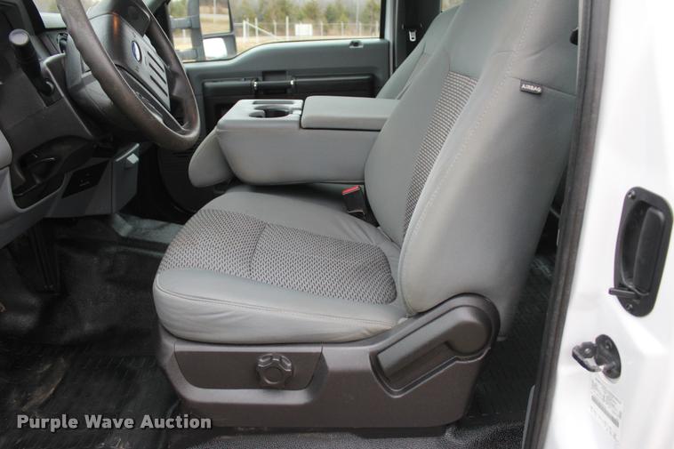 image for item L4935 2012 Ford F350 Super Duty XL SuperCab flatbed pickup truck