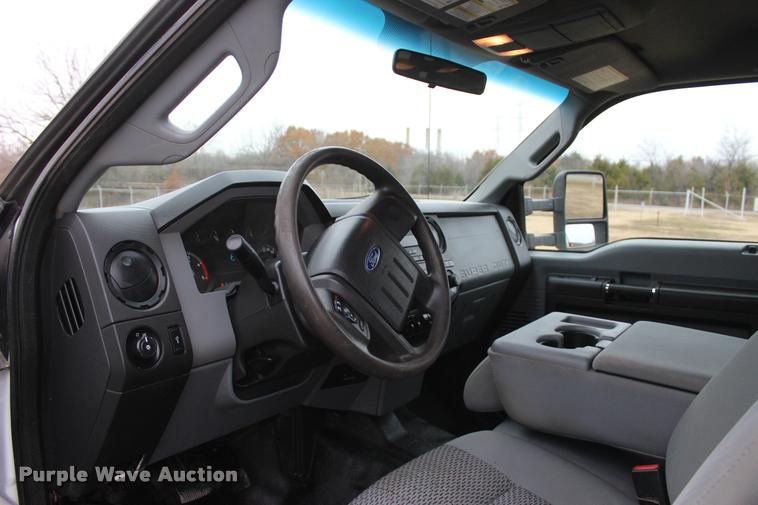 image for item L4935 2012 Ford F350 Super Duty XL SuperCab flatbed pickup truck