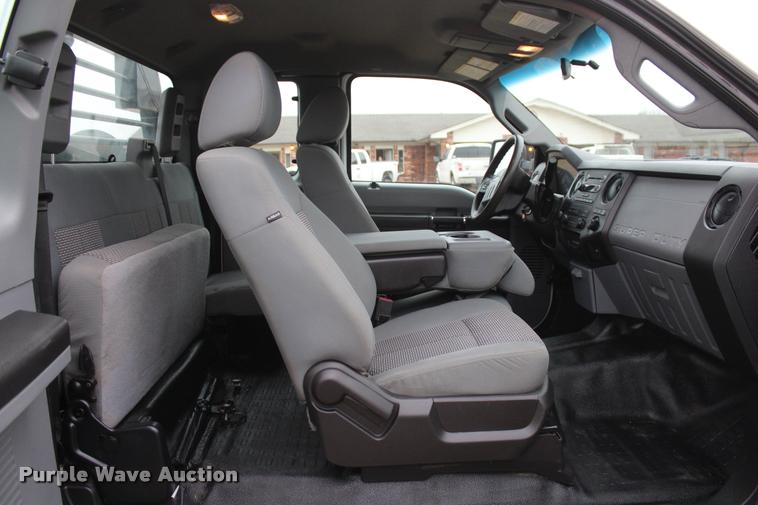 image for item L4935 2012 Ford F350 Super Duty XL SuperCab flatbed pickup truck