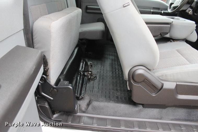 image for item L4935 2012 Ford F350 Super Duty XL SuperCab flatbed pickup truck