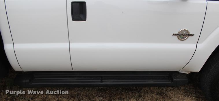 image for item L4935 2012 Ford F350 Super Duty XL SuperCab flatbed pickup truck