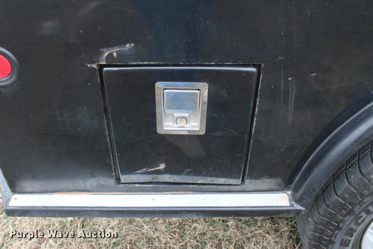 image for item L4935 2012 Ford F350 Super Duty XL SuperCab flatbed pickup truck