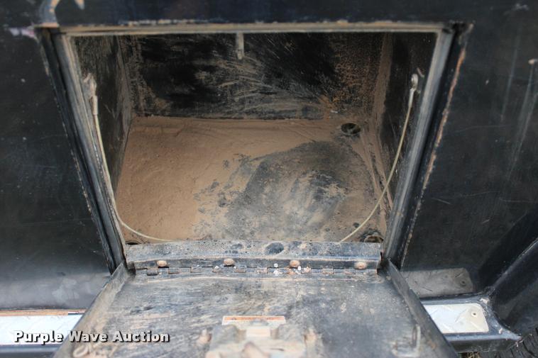 image for item L4935 2012 Ford F350 Super Duty XL SuperCab flatbed pickup truck