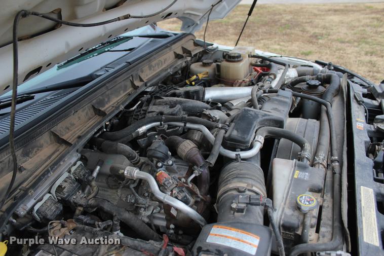 image for item L4935 2012 Ford F350 Super Duty XL SuperCab flatbed pickup truck