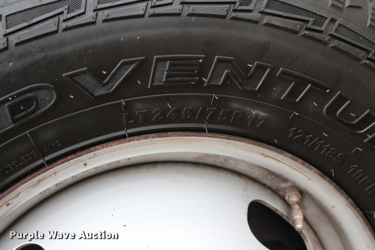 image for item L4935 2012 Ford F350 Super Duty XL SuperCab flatbed pickup truck