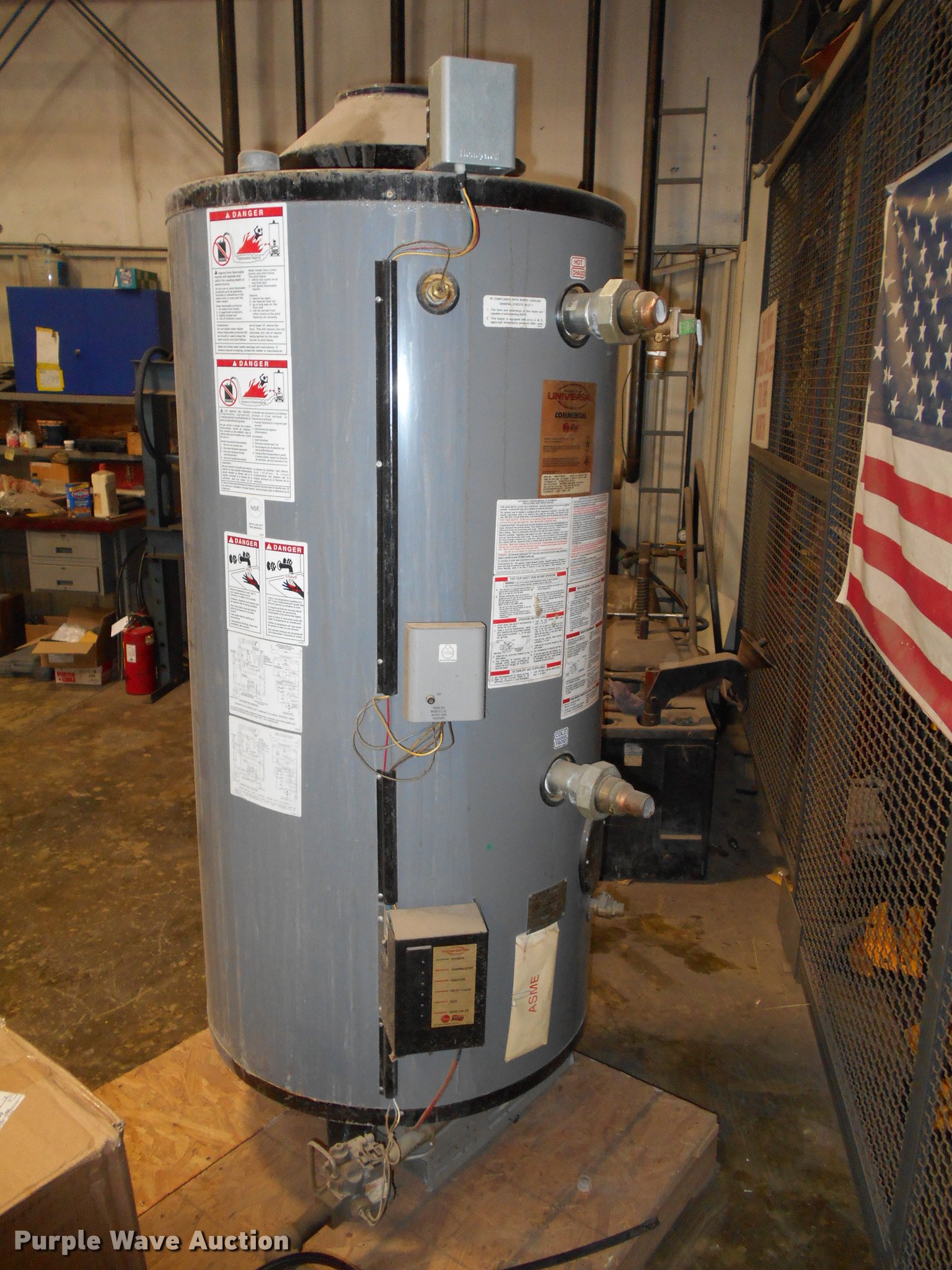 RheamRudd gas water heater in Wichita, KS Item DF9152 sold Purple Wave
