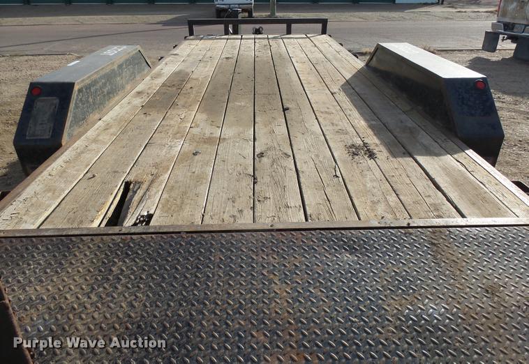 image for item AL9058 2008 RWMI RTF18H equipment trailer