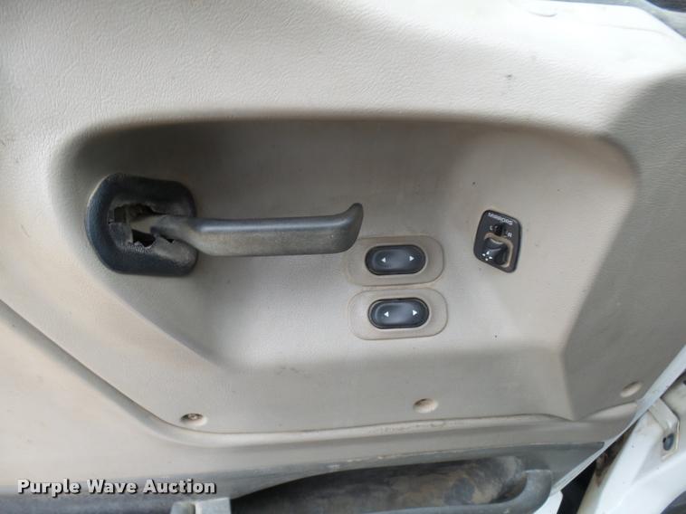 image for item AV9759 2005 Sterling A9500 semi truck