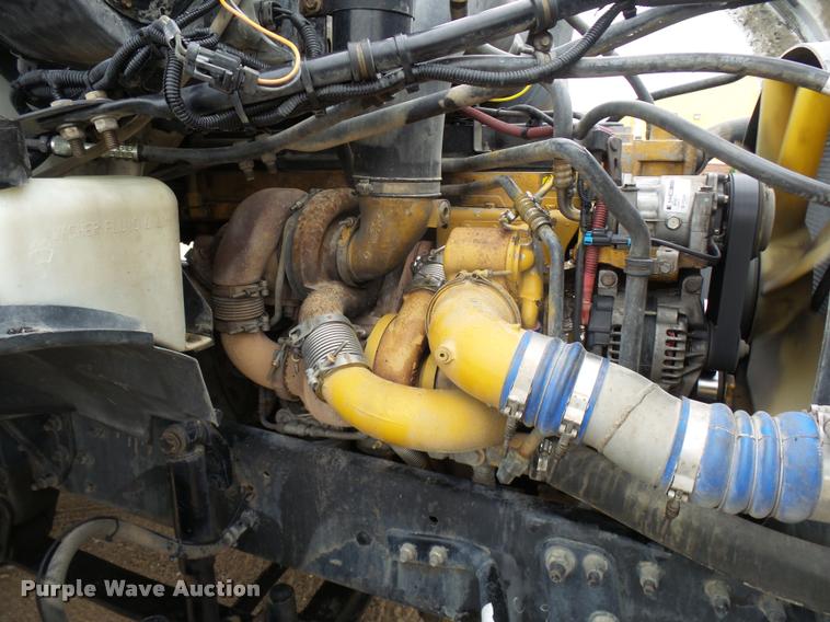 image for item AV9759 2005 Sterling A9500 semi truck