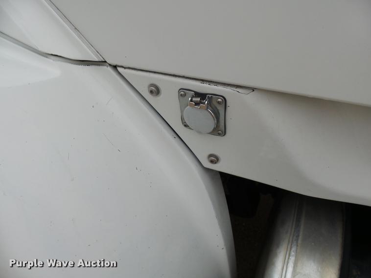 image for item AV9759 2005 Sterling A9500 semi truck