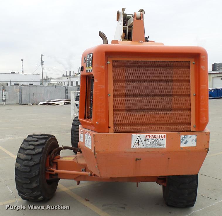 image for item AV9761 2006 Snorkel TB60 boom lift