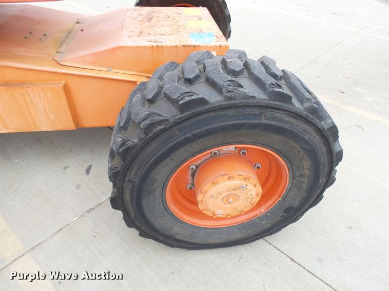 image for item AV9761 2006 Snorkel TB60 boom lift
