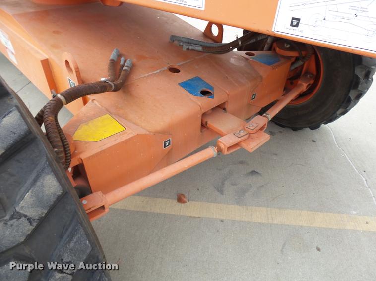 image for item AV9761 2006 Snorkel TB60 boom lift