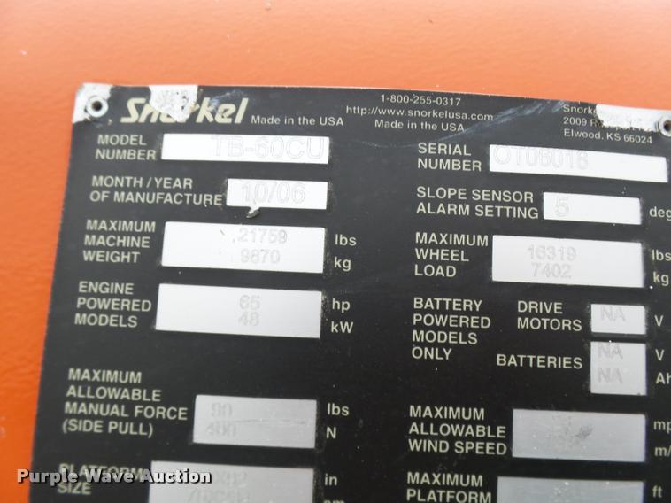 image for item AV9761 2006 Snorkel TB60 boom lift