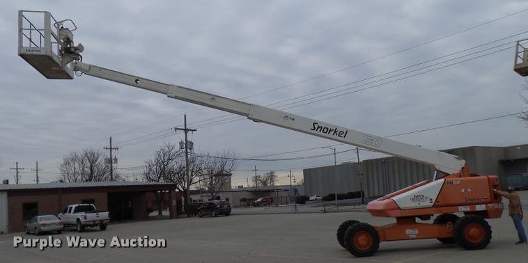 image for item AV9761 2006 Snorkel TB60 boom lift
