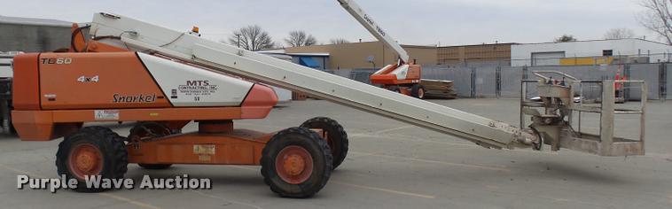 image for item AV9763 2006 Snorkel TB60 boom lift