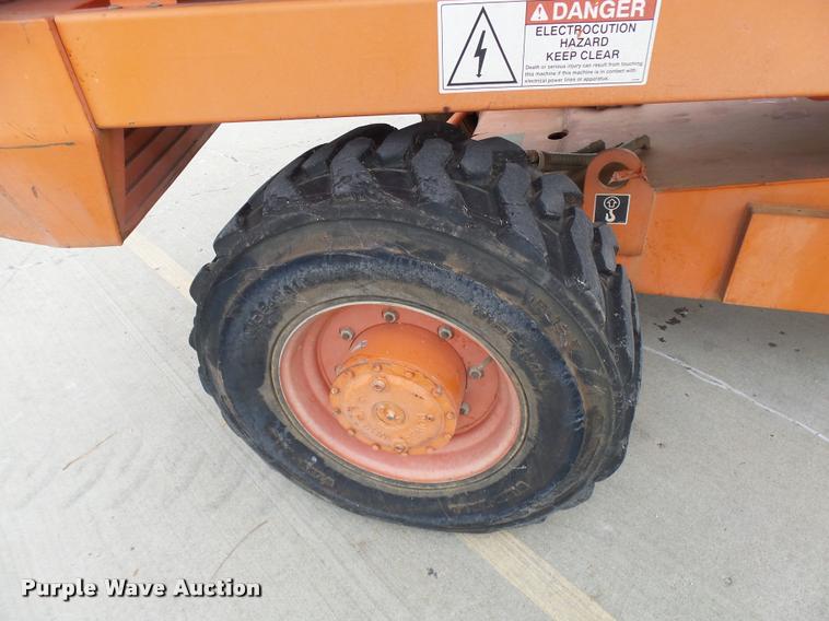 image for item AV9763 2006 Snorkel TB60 boom lift