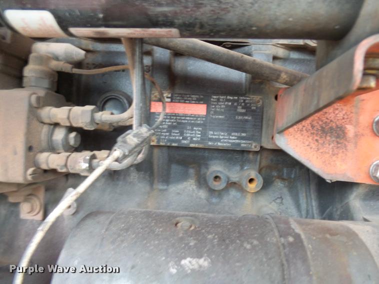 image for item AV9763 2006 Snorkel TB60 boom lift