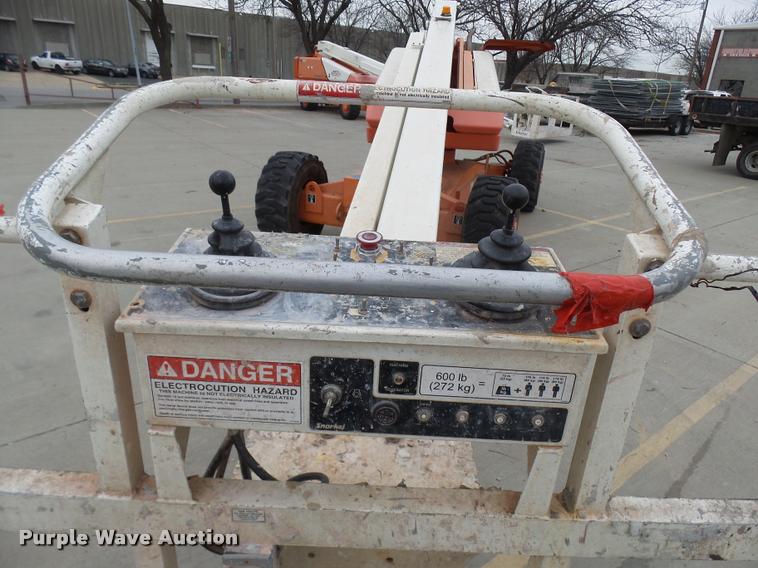 image for item AV9763 2006 Snorkel TB60 boom lift
