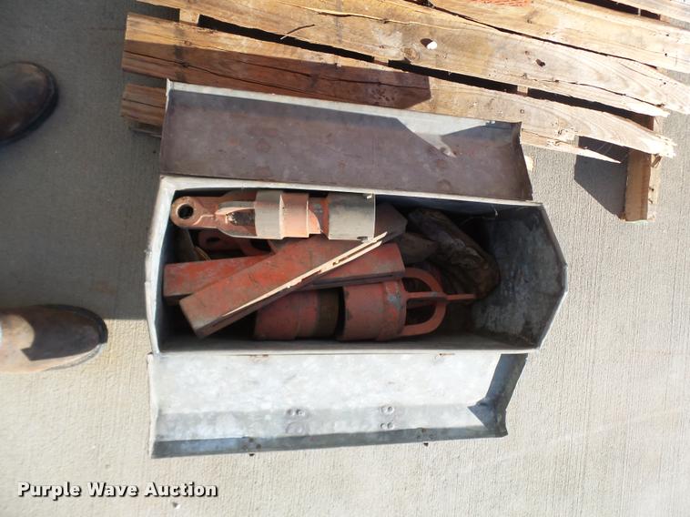 image for item AV9766 Elephant Industries E5M hydraulic pipe pusher