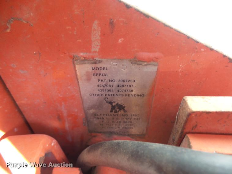 image for item AV9766 Elephant Industries E5M hydraulic pipe pusher